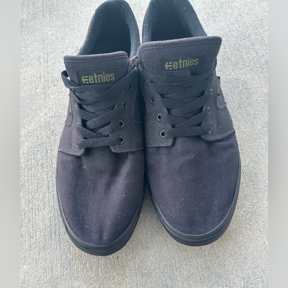 Men’s Black ETNIES Skate Shoes